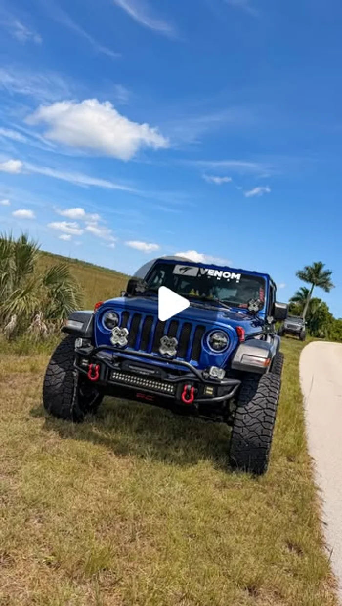 Trail Hunter R/T